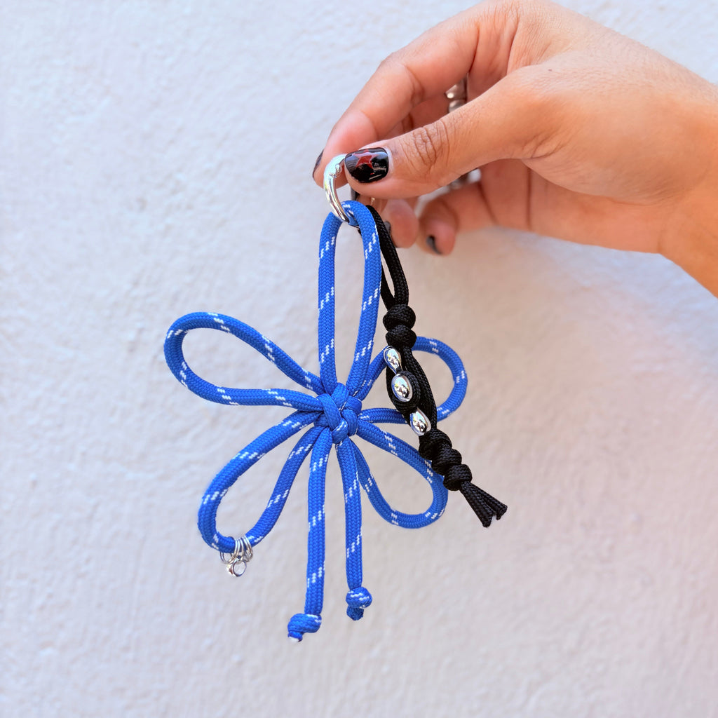 Charm de Flor - Azul & Negro