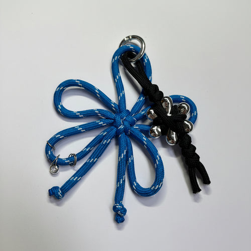 Charm de Flor - Azul & Negro