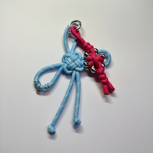 Charm de la Buena Suerte - Azul & Fucsia