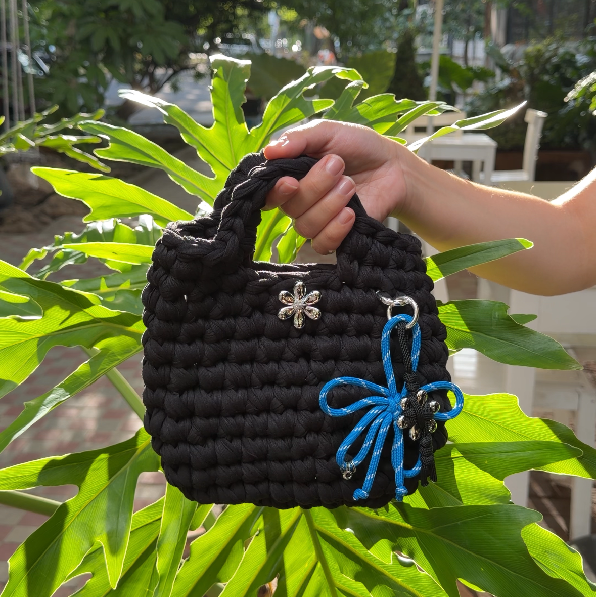Charm de Flor - Azul & Negro